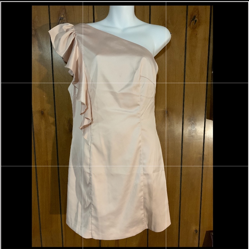 Forever21 One Shoulder Dress. Sz L